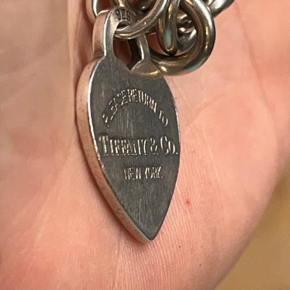 Tiffany & Co. Please Return To Tiffany & Co. New York Silver Heart Tag Bracelet - Picture 6 of 17